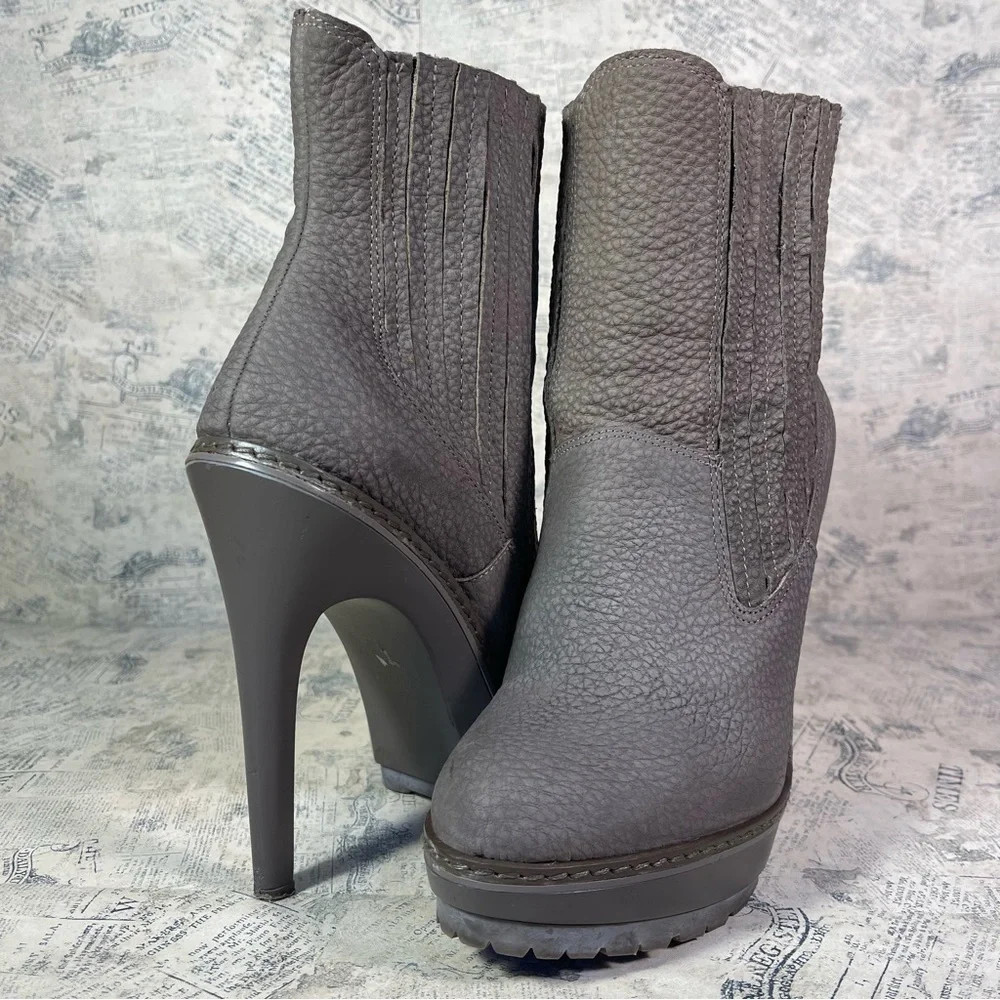 BCBGMaxAzria Virginia Taupe Leather Platform Stiletto Pull On Tall Boots Nubuck